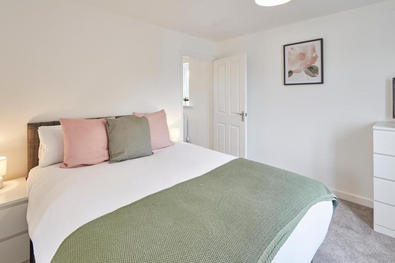 Host & Stay - Cayton Bay Cottage Екстериор снимка