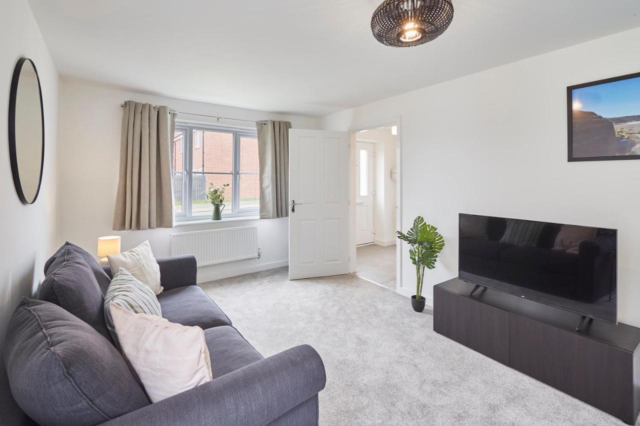 Host & Stay - Cayton Bay Cottage Екстериор снимка